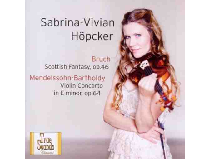 3 CDs: Sabrina-Vivian Hopcker, violin