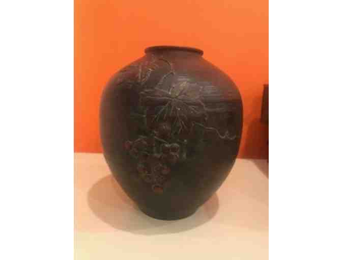 Japanese Zinc Vase - Photo 1