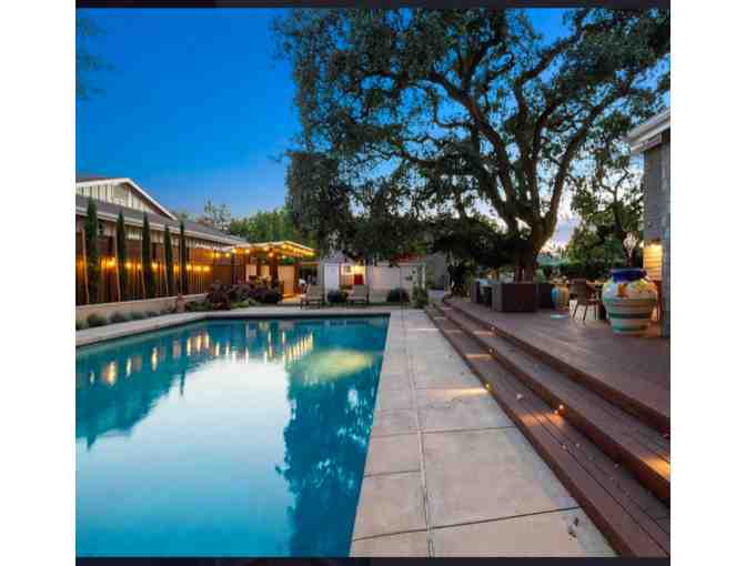 3-Night Stay in 1-Bedroom Sonoma Cottage with Swimming Pool/Hot Tub
