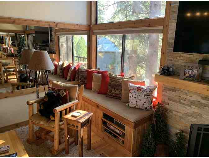 4-Night Stay at 2 Bed/2 Bath Condo in Tahoe