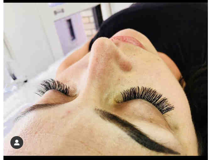 Full Set of Eyelashes from Love + Lashes Beauty Studio