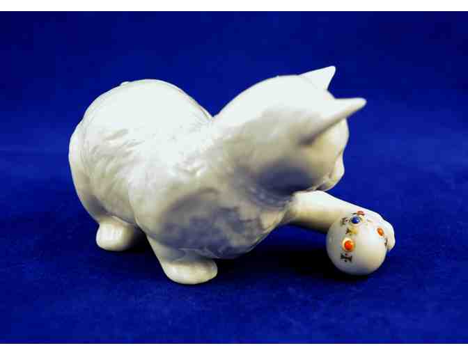 Lenox China Jewels Figurine - Cat with Ball 1991
