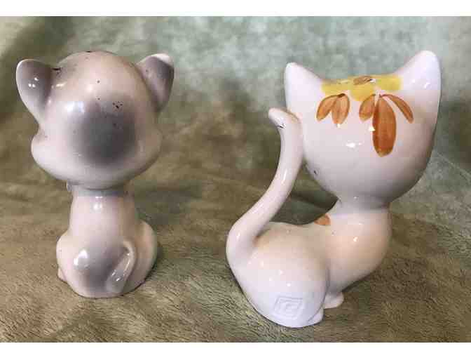Vintage Cat Salt and Pepper Shakers