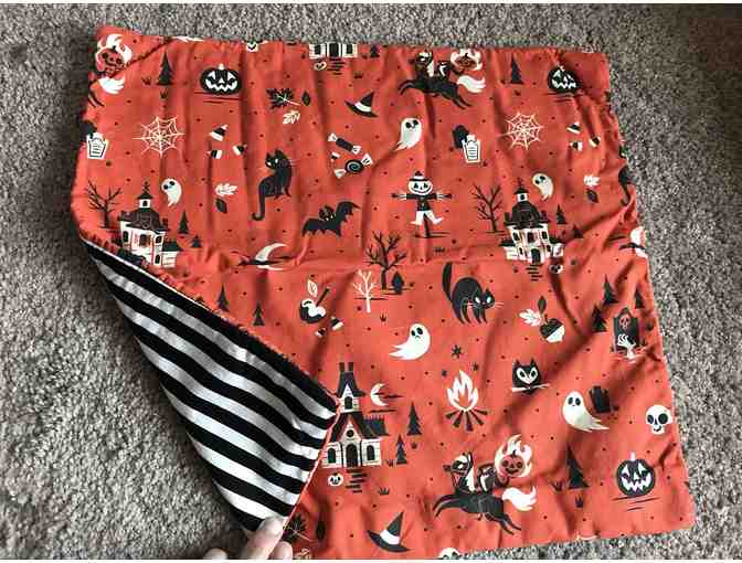 Nip Mat - Orange Halloween Cats