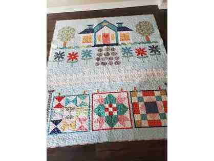 Quilter's Cottage Quilt 71 x 85
