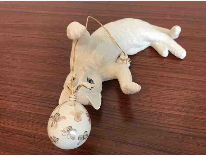 Lenox 'Captivation' Figurine with 24K Gold Trim