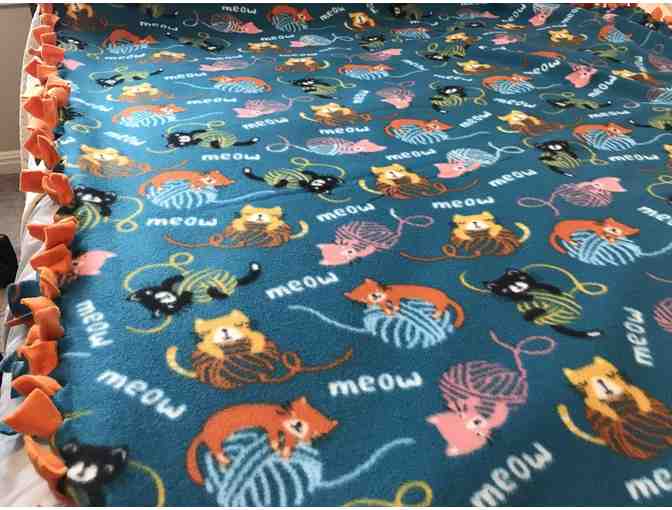 Throw Blanket - Cats with Yarn