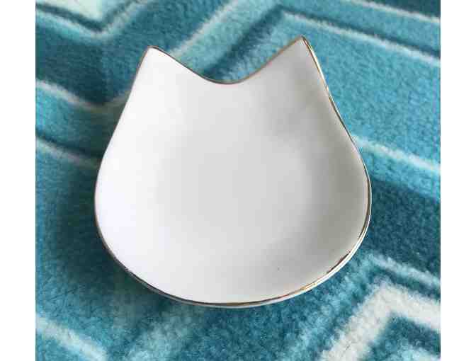 Jewelry Dish and Large Ring Decor