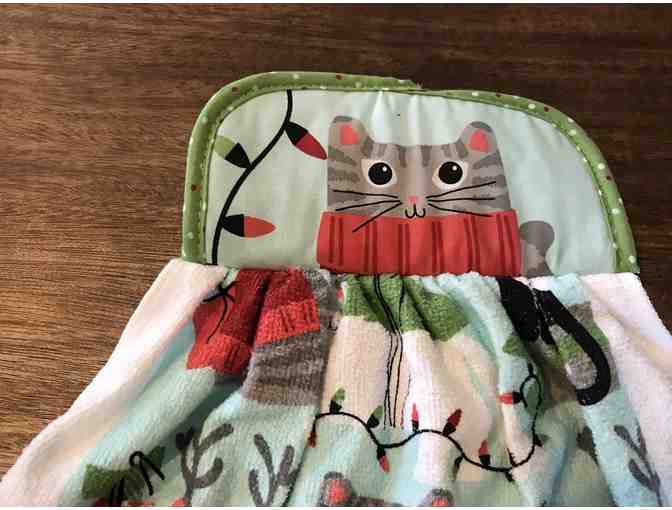 Decorative Kitchen Towels - Pot Holder Top; Christmas Cats