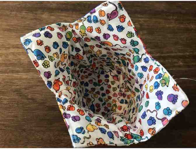 Pint Size Ice Cream Cozy - Cats with Yarn