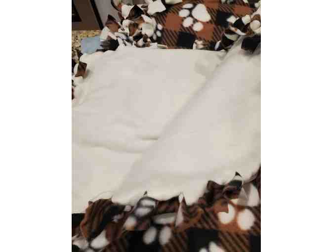 Fleece Blanket- Black/Brown with White Paws - Photo 2