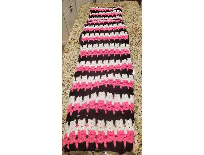 Handcrafted Crocheted Blanket - Photo 1