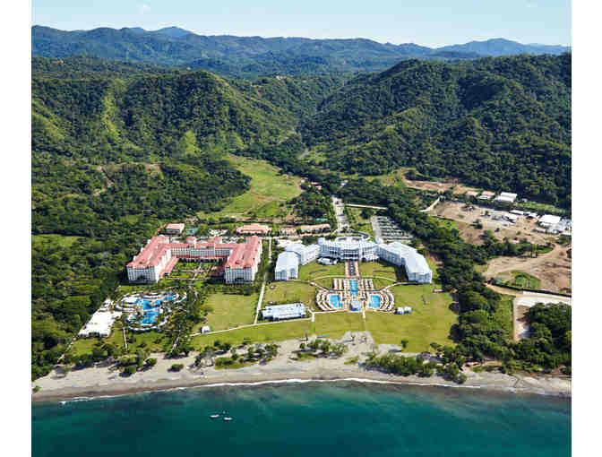 Enjoy 6 nights for 2 at Riu Palace Costa Rica with 6 scuba dives with ScubaCaribe