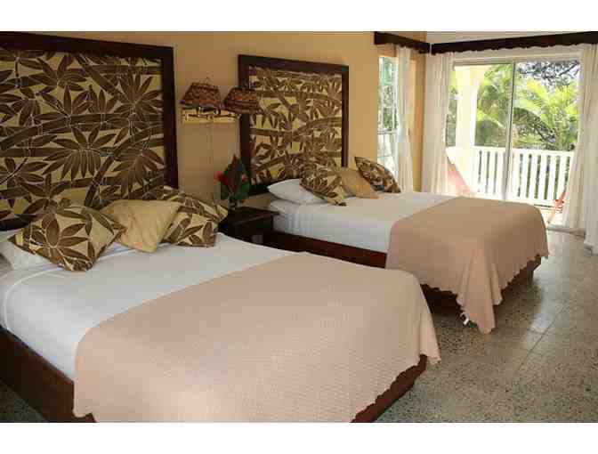 All inclusive scuba diving & 7 nights at Turquoise Bay Resort, Roatan, Honduras