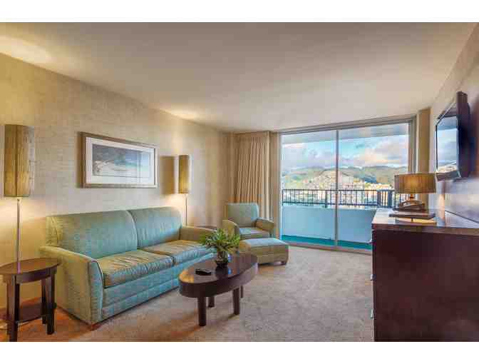 2 Night Stay, Two Bedroom Suite with Breakfast for 4 - Waikiki Resort Hotel