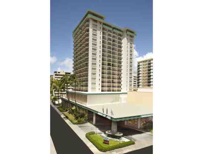 2 Night Stay, Two Bedroom Suite with Breakfast for 4 - Waikiki Resort Hotel