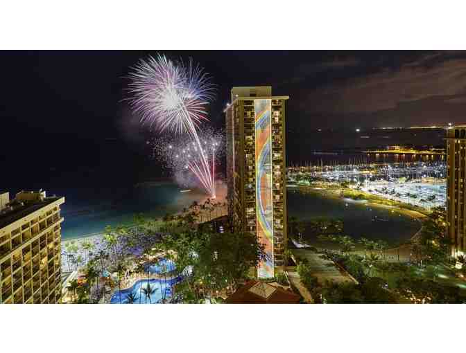 3 Nights Stay, Rainbow Tower Ocean View Room - Hilton Hawaiian Village