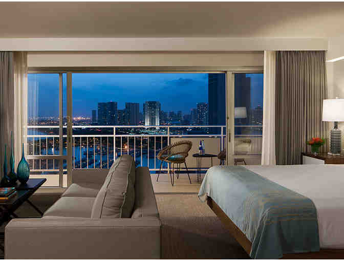2 Night, Ocean View Junior Suite - Ilikai Hotel & Luxury Suites