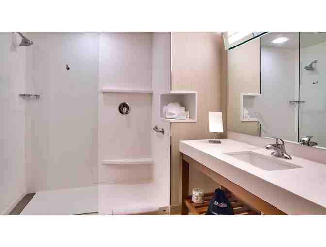 2 Nights, Deluxe Room - Courtyard Marriott Oahu North Shore