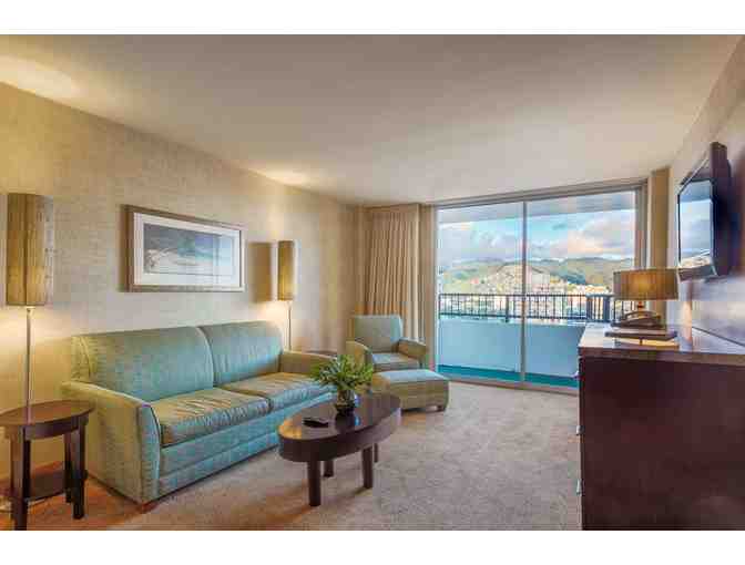 2 Night Stay, 2 Bedroom Suite with Breakfast for 4 - Waikiki Resort Hotel