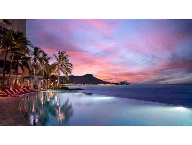 2 Night, Ocean Front Guest Room - Sheraton Waikiki