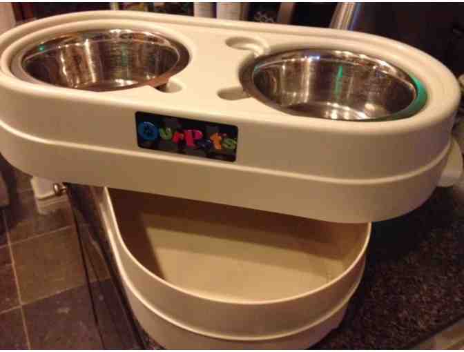 Store & Feed Universal Dog Dish