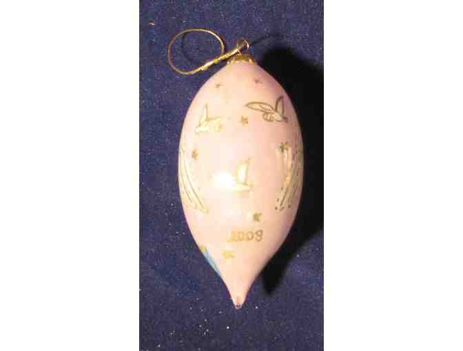 Li Bien 2009 Glass Teardrop Ornament
