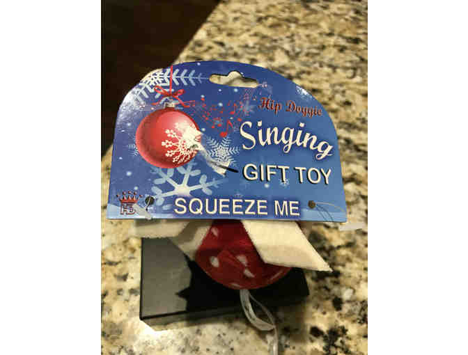 Singing Christmas dog  Gift toy