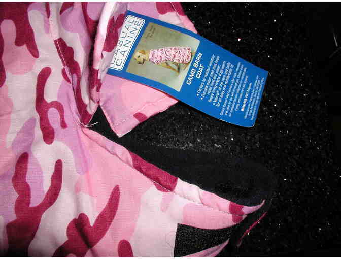 Pink Camo dog jacket. Size L. New!