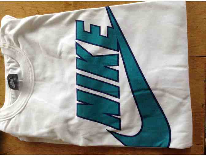 New Nike -T-shirt - Men's XL