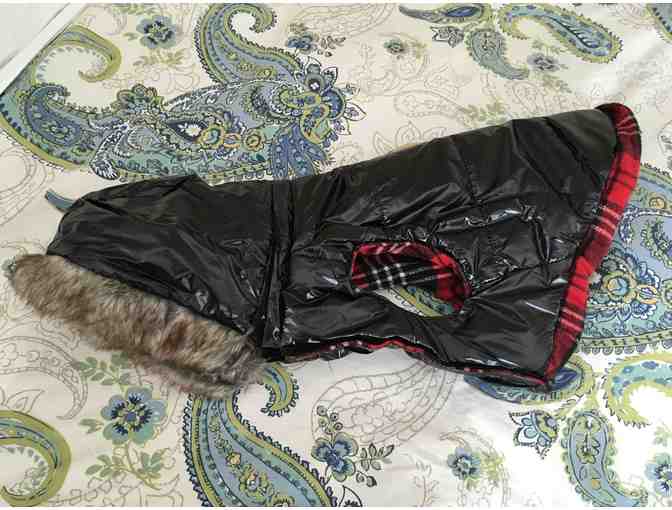 Reversible dog coat with detachable hood
