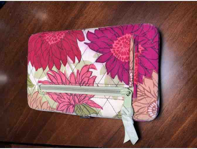Vera Bradley - Clutch