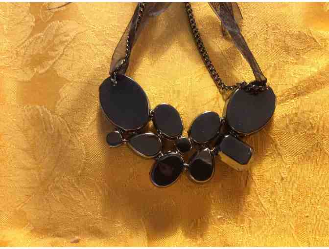 Pretty Ladies Dressy Necklace