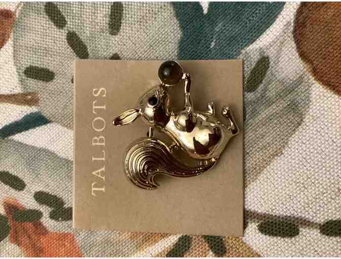 Talbots Squirrel Pin in gold tone