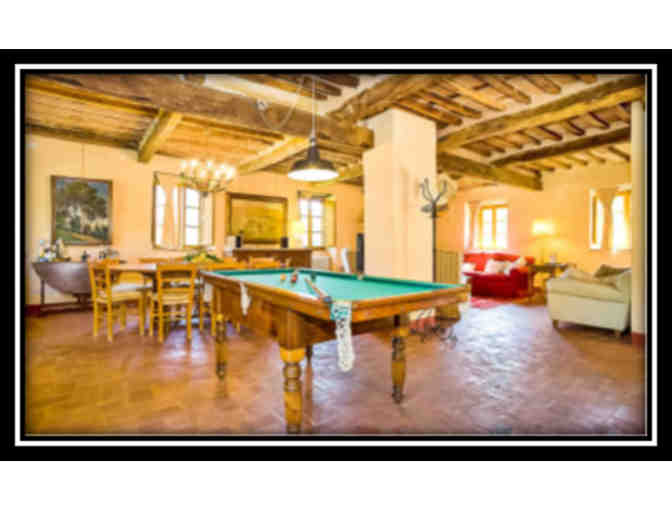 Escape to a Luxurious Italian Countryside Villa in Tuscany