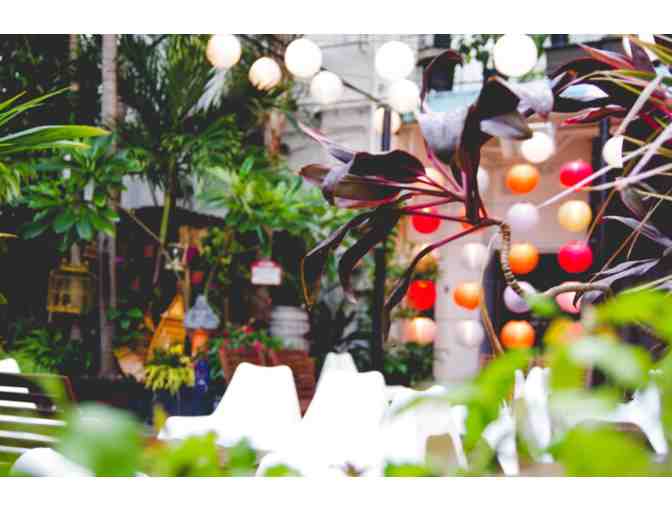 Chef Cesar Zapata of Phuc YEA Miami Cooks Dinner for 10 in your Home!