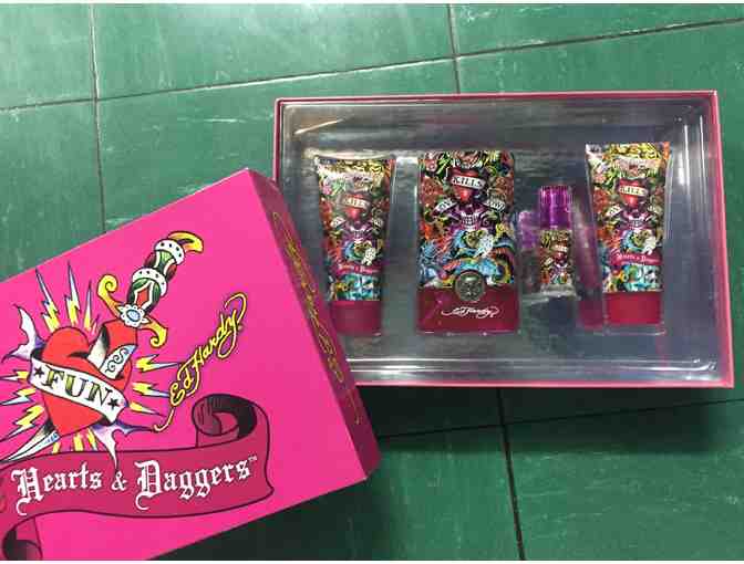 Ed Hardy Hearts & Daggers Gift Set
