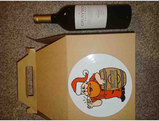 Stumpy's Smoked Cheese Gift Basket and Wine