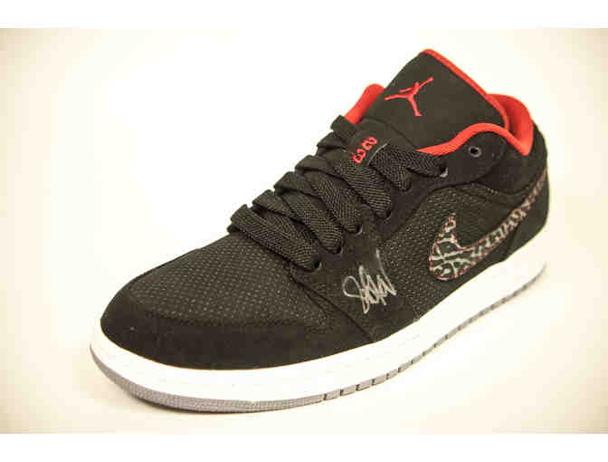 Autographed Seth Green Shoes / Seth Green Signs His Shoes