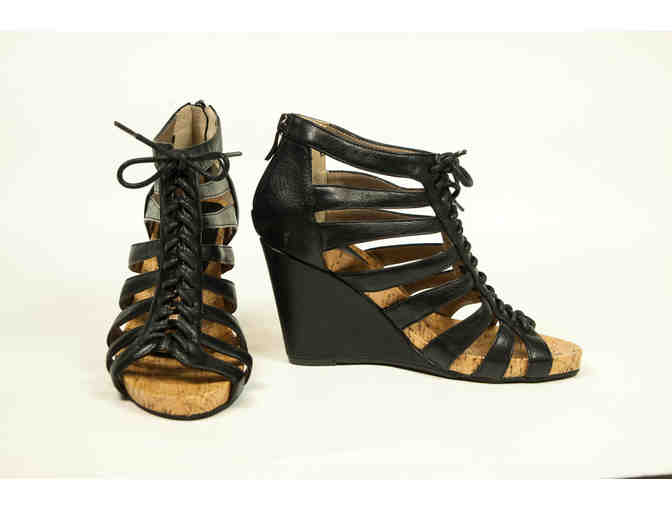 BCBG Paris / Women's Size: 6 (36)