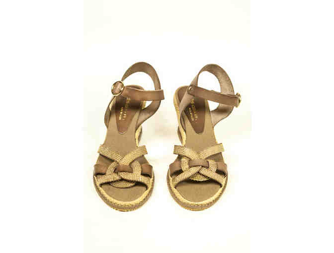 Taupe Andre Assous Women's Size: 7 M