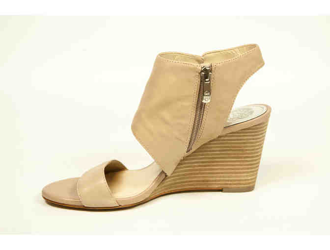 Vince Camuto Women's Size: 8