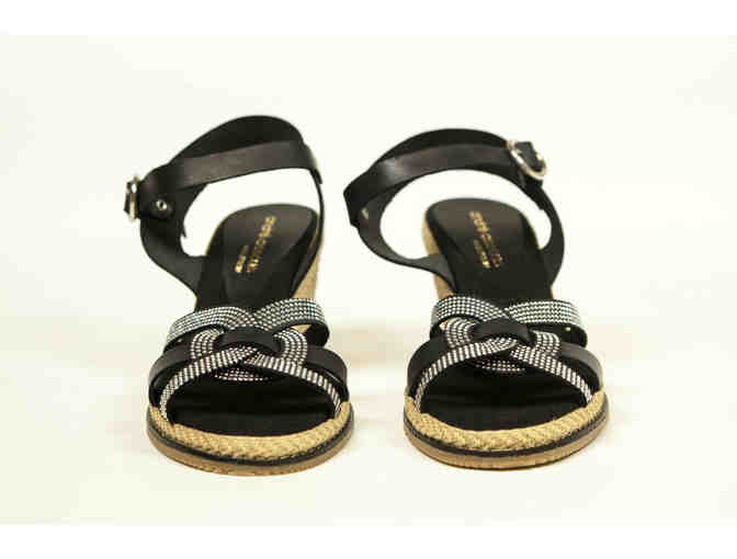 Andre Assous Women's Size: 7.5 M