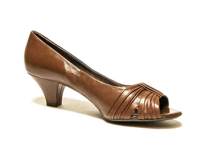 Naturalizer Women's Size: 8