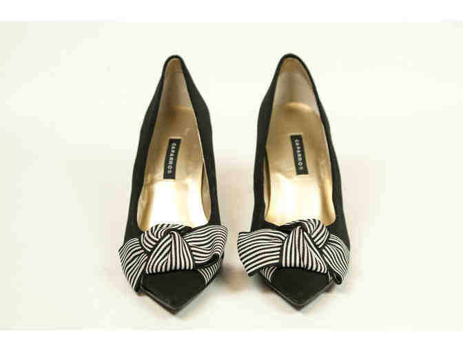 Women's Size: 6.5 / Caparros