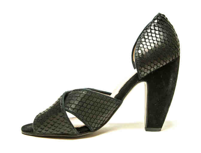 Women's Size: 39 / Kurt Geiger