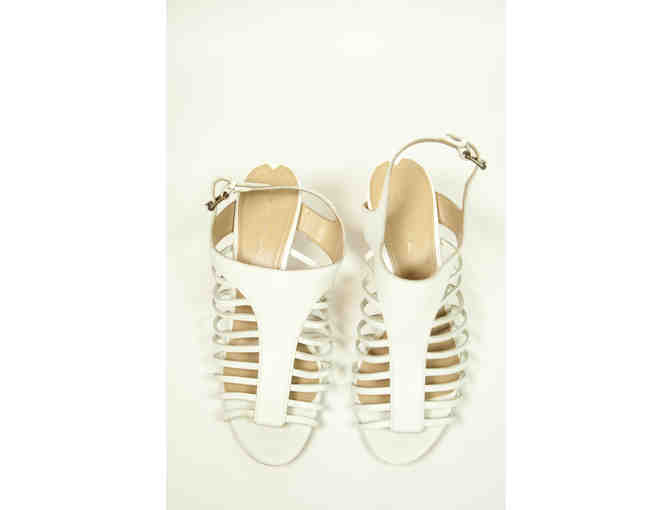 Women's Size: 8.5 / Via Spiga