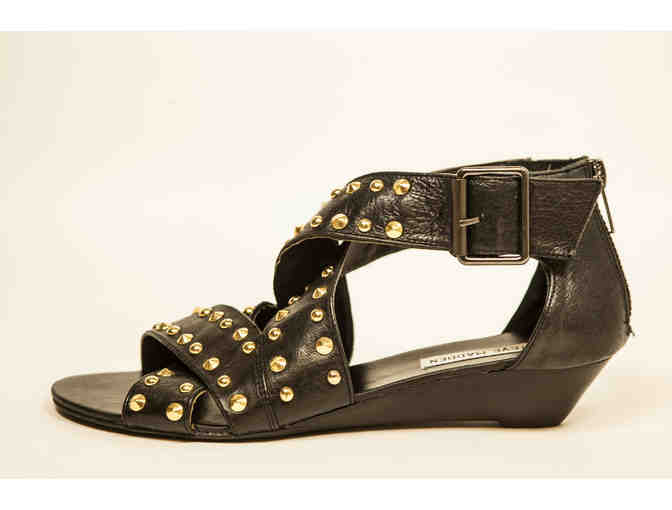 Women's Size: 6 / Steve Madden