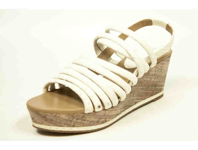 Women's Size: 9.5 / Donald J Pliner