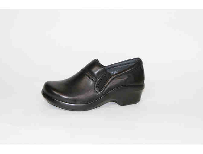 Women's Size: 6 / Ariat